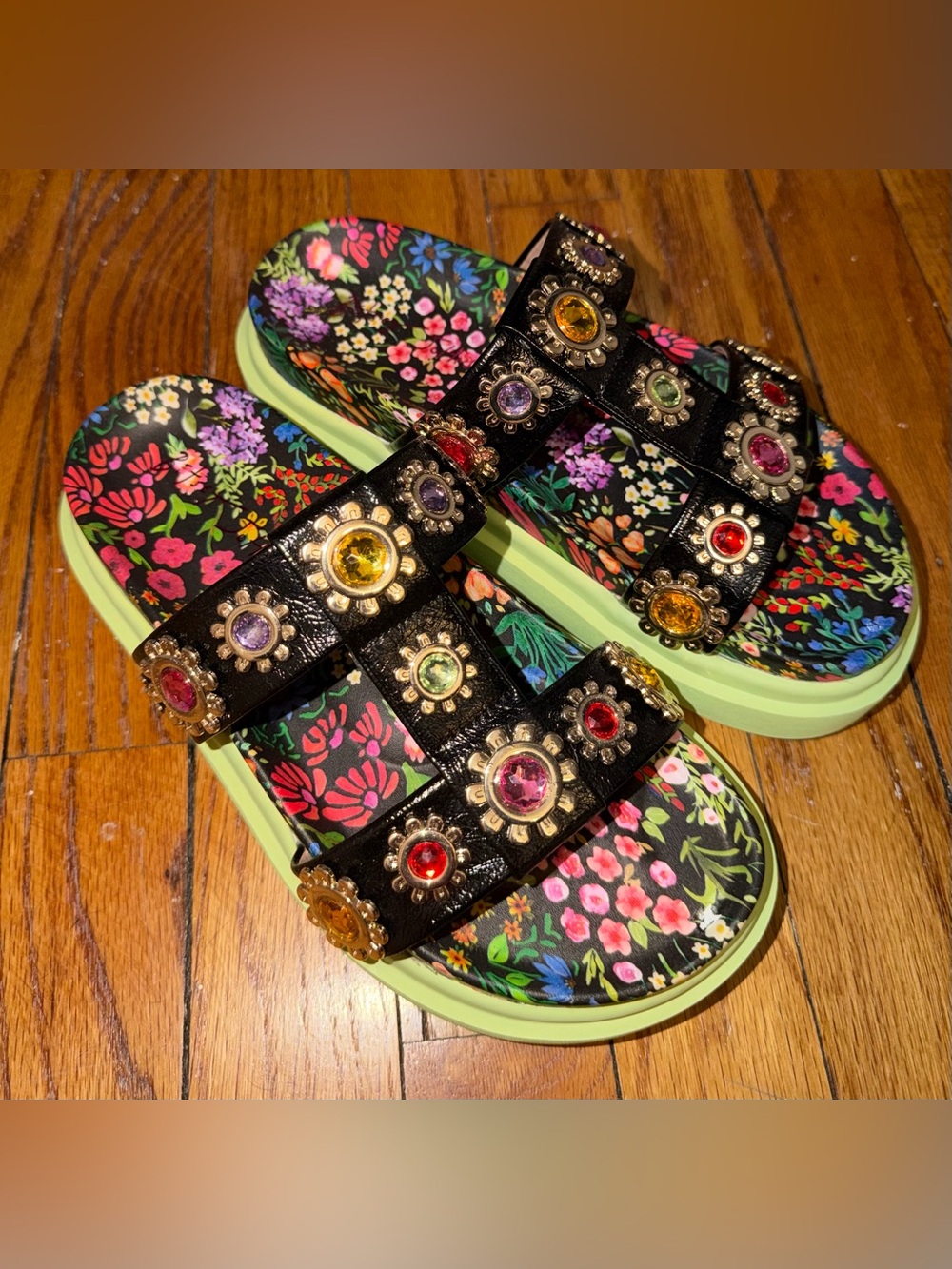 Betsey Johnson maddox platform sandals ditsy floral size 6 NWOT